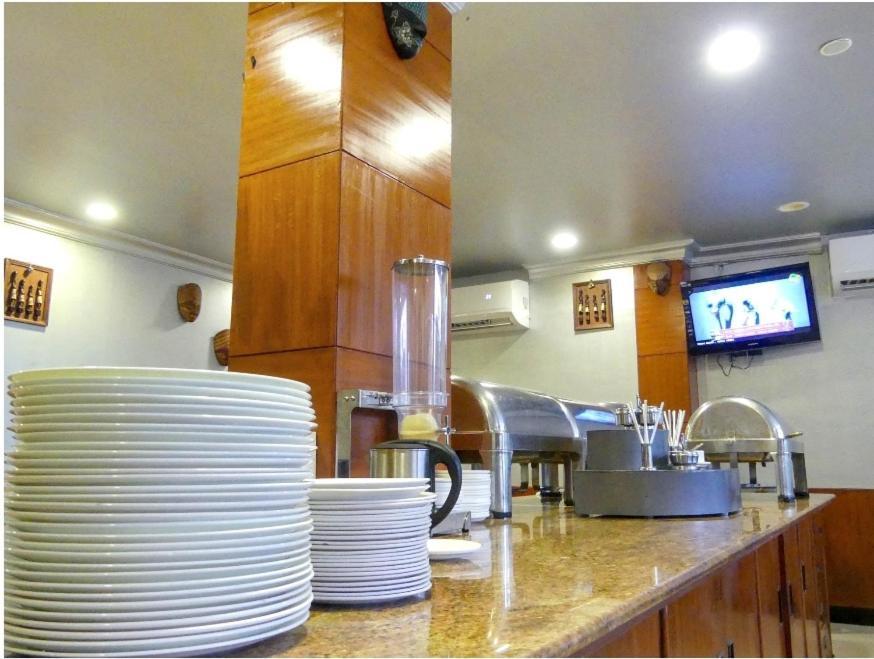 Meenakshi'S Sunshine Hotel Мадурай Екстериор снимка