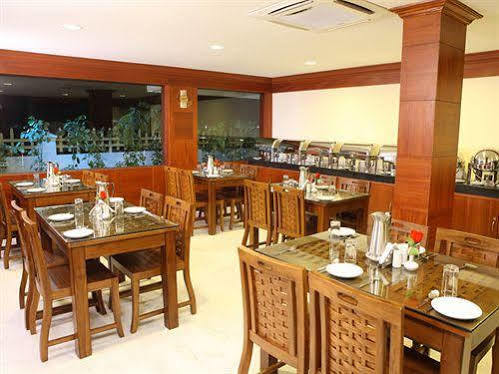 Meenakshi'S Sunshine Hotel Мадурай Екстериор снимка